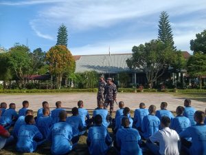 Prajurit TNI AL Lanal TBA Bentuk Karakter dan Disiplin Siswa Siswi SMKN 1 Perikanan Tanjung Balai