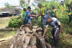 Tumbuhkan Semangat Gotong Royong, Prajurit Brigif R 9 Kostrad Laksanakan Karya Bakti
