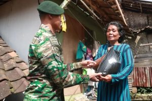 Jumat Berkah di Nagreg Bersama Keluarga Kesar Yonif PR 330 Kostrad