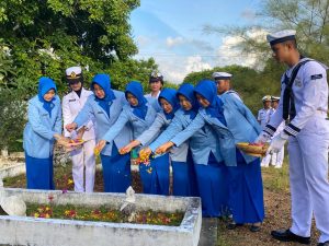 Jelang Hari Dharma Samudera Tahun 2023, Danlanal Bintan Pimpin Upacara Ziarah di TMP Dwikora Tanjung Uban