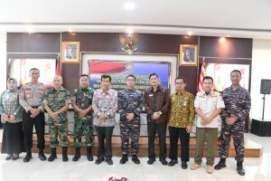 Komandan Pangkalan TNI AL Palembang Tandatangani Pakta Integritas Pembangunan Zona Integritas Menuju Wilayah Bebas Korupsi dan Wilayah Birokrasi Bersih Melayani