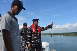 Danlanal Bintan Kunjungi Pulau Tunjuk Yang Merupakan Bagian Dari Wilayah Kerja Lanal Bintan