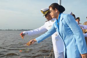 Peringati Hari Dharma Samudera Tahun 2023, Danlanal Dumai Pimpin Upacara Tabur Bunga