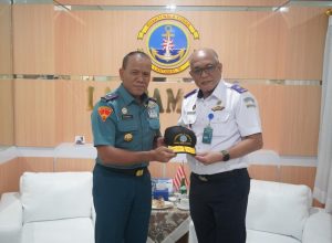 DANLANTAMAL MENERIMA COURTESY CALL KEPALA DISTRIK NAVIGASI TANJUNG PRIOK