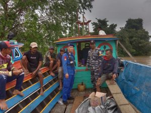 TNI AL Palembang Aksi SAR Insiden Kapal Tenggelam MS. Mitra Setia Di Perairan Upang Marga Banyuasin