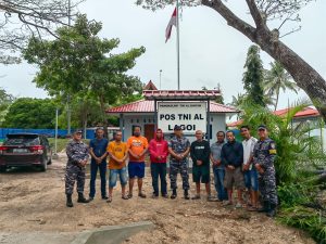 POS TNI AL Lagoi Evakuasi KM. Sinar Harapan Di Perairan Tanjung Sading Lagoi Bintan