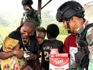 Perhatian dan Kepedulian TNI Kepada Anak-Anak, Cegah Stunting di Papua