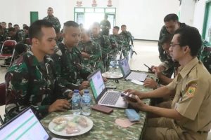 Identitas Digital Tersinkronisasi Dengan Dokumen Lain, Dukcapil Sosialisasi di Markas Brigif MR 6 Kostrad