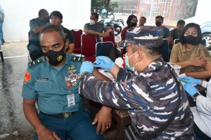 DISKES LANTAMAL III BENTUK HERD IMMUNITY DENGAN VAKSIN BOSTER 2 KEPADA TNI DAN KBT