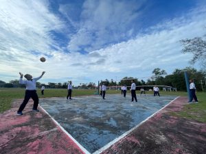 Jam Komandan Lanal Bintan Di Tengah Lapangan