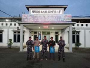 Komandan Lanal Simeulue Terima Kunjungan Ketua Yayasan Penyu Indonesia dan Ketua Yayasab Ecosystem Impact