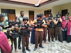Perluas Jangkauan Peduli Sesama, Yonif PR 501 Tebar Kebahagiaan Bersama Adik-Adik di SLBN Banjarsari Wetan