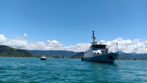 Unsur TNI AL KRI Cakalang-852 Hadir Di Laut Sibolga – Barus Amankan Kunjungan Kerja Wakil Presiden RI