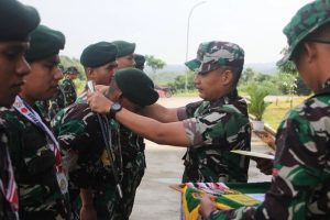 Harumkan Nama Satuan, Danyonif Mekanis 318 Kostrad Berikan Penghargaan Anggota Berprestasi