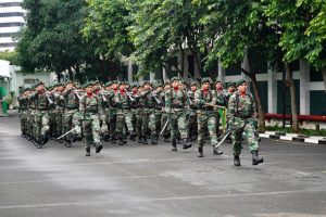 Kaskostrad Mayor Jenderal TNI Muhammad Nur Rahmad Pimpin Upacara 17-an Bulan Februari di Makostrad