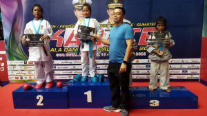 Hari Ketiga Warga Kota Jambi Semakin Antusias Menyaksikan Turnamen Karate Piala Danlanal Palembang Se-Sumatera Tahun 2023 Di Kota Jambi