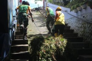 Kampung Biru Malang Ramah Lingkungan dan Sehat, Prajurit Kostrad Ketuk Kesadaran Warga