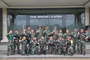 Pangdivif 3 Kostrad Mayjen TNI Novi Helmy Prasetya, S.I.P. Tinjau Jungar Freefall Denpandutaikam Brigif PR 3 Kostrad