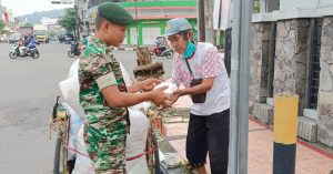 Berkah Nasi Kotak Untuk Warga Kurang Mampu, Buaya Putih Hadir di Masyarakat Menjadi Solusi
