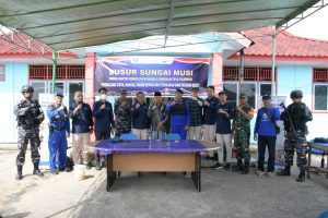 Pelayaran Susur Sungai Musi Sinergitas Lanal Palembang Dengan Bank Indonesia Perwakilan Provinsi Sumsel Sambangi Desa Sungsang Kabupaten Banyuasin