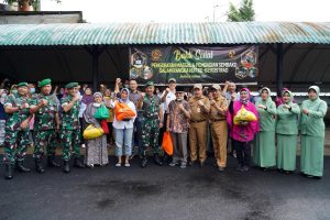 Bakti Sosial Pembagian Sembako dan Pengobatan Umum Dalam Rangka HUT Ke-62 Kostrad Tahun 2023