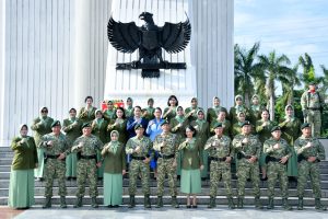 Penghormatan Atas Jasa Pahlawan, Ziarah di TMP Kalibata Peringati HUT Ke-62 Kostrad
