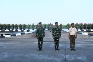 Danlantamal I Pimpin Upacara Penaikan Bendera Merah Putih