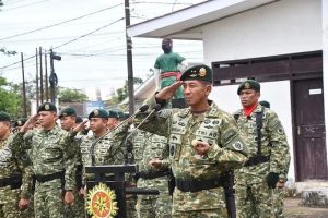 Pangdivif 3 Kostrad Mayjen TNI Novi Helmy Prasetya, S.I.P., M.I.P. Pimpin Ziarah HUT Ke-62 Kostrad di Taman Makam Pahlawan Balang-Balang