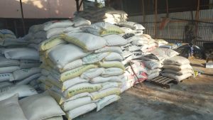 Deninteldam I/BB Berhasil Temukan Gudang Pengoplosan Ribuan Sak Pupuk Ilegal
