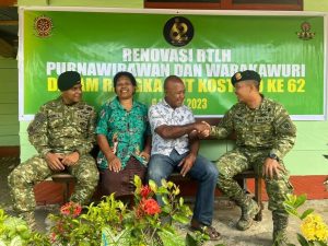 Penghargaan Atas Dedikasi Kepada Purnawirawan, Prajurit Kostrad Renovasi RTLH