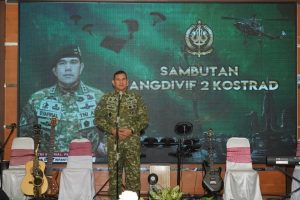 Pangdivif 2 Kostrad Pimpin Upacara Penerimaan Jabatan dan Tradisi Laporan Korps Danbrigif Mekanis Raider 6 dan Danbrigif Para Raider 18 Kostrad