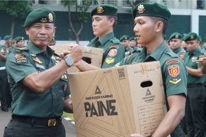 Perangkat Lunak Maksimalkan Tugas Pokok dan Sarana Kerja Prajurit, Pangkostrad Letnan Jenderal TNI Maruli Simanjuntak Berikan Alsintor Staf Makostrad