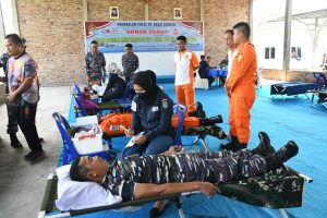 Sambut HUT Ke-18, TNI AL Lanal TBA Laksanakan Bakti Sosial Donor Darah