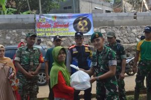 Kehadiran TNI di Tengah Tengah Rakyat, Prajurit Kostrad Sejahterakan Warga Cigupakan