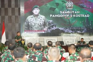 Melihat lebih Dekat Alutsista Kostrad, Pasis Dikreg LI Sesko TNI TA 2023 Kunjungi Madivif 2 Kostrad