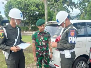 Denpom Divif 1 Kostrad Periksa Surat dan Kelayakan Kendaraan Prajurit Yonkes 1 Kostrad