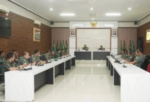 Pangdivif 1 Kostrad Mayjen TNI Bobby Rinal Makmun Terima Kunjungan Tim Post Audit Itjenad
