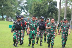 Wakasad Cek Kesiapan Operasi Yonif Raider 300/Brawijaya