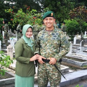 Jelang HUT Ke-62 Divif 2 Kostrad, Dandenpal Divif 2 Kostrad Ikuti Ziarah di TMP Untung Suropati Malang
