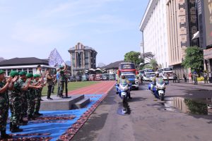 TNI AD Berangkatkan 1.638 Keluarga Besar Mabesad Pada Mudik Bersama Tahun 2023