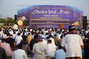 DAMPINGI KASAL, DANLANTAMAL III JAKARTA IKUTI SHOLAT IDUL FITRI BERSAMA 1444 H/2023 M