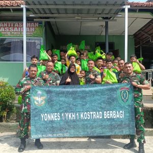 Peduli Berbagi Untuk Panti Asuhan, Yonkes 1 Kostrad Anjangsana di Panti Asuhan Assaidah