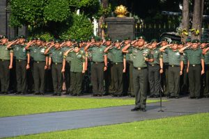 Pangkostrad Pimpin Apel Pengecekan Kembali Cuti dan Halal Bihalal Hari Raya Idul Fitri 1444 H/2023 M