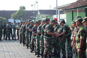 Kembali Beraktifitas Sètelah Cuti Lebaran, Prajurit Yonbekang 2 Kostrad Halal Bihalal