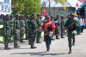 Dansatgas Yonarmed 1 K Dampingi Danrem 151/BNY Buka Operasi Teritorial TNI TA 2023 di Wilayah Pulau Haruku