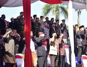Kasbrigif Raider 9 Kostrad Menghadiri Upacara HARDIKNAS dan Hari Otonomi Daerah