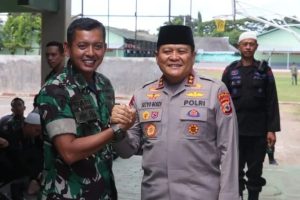 Ibadah Bersama Pererat Silaturahmi, Prajurit Yonarmed 6 Kostrad Bersama Polda Sulsel