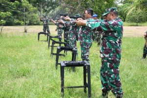 Bina Kemampuan Perorangan, Prajurit Lanal TBA Latihan Menembak