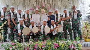 Meriahkan Pernikahan Prajurit, Tim Hadrah Ajen Divif 2 Kostrad