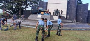 Karya Bakti Sinergitas TNI-Polri dan Masyarakat Menyambut Peringatan HUT Proklamasi Gubernur Tentara ALRI Divisi IV Pertahanan Kalimantan Ke-74 Tahun 2023